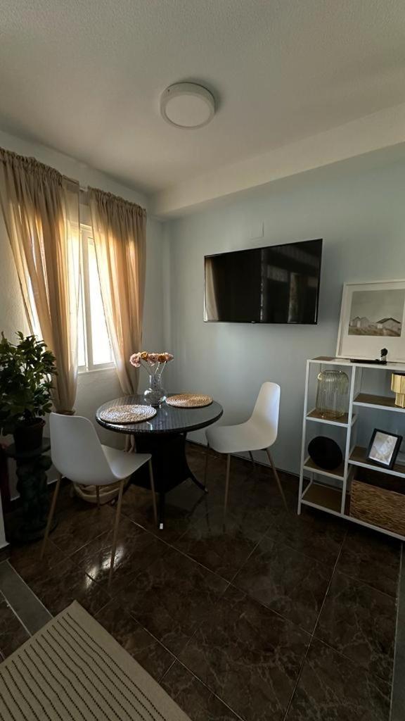 Playa De Los Naufragos Cozy Apartment With Pool Torrevieja Exterior foto
